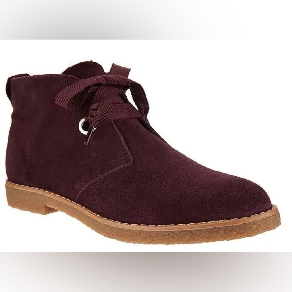 Isaac Mizrahi Zoe Suede Lace Up Chukka Boot